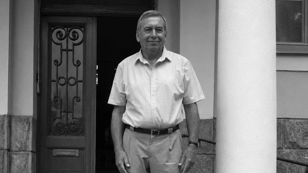 Elhunyt a siófoki Perczel Mór Gimnázium neves matematika tanára