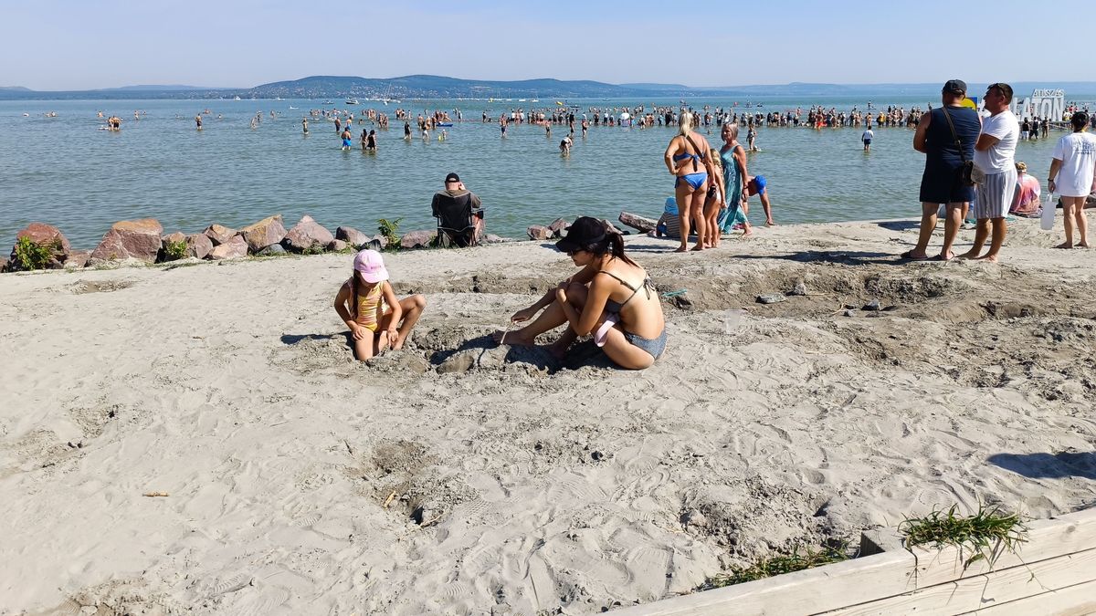 Vége a régi rendnek: Augusztus 20. után sem zár be a Balaton