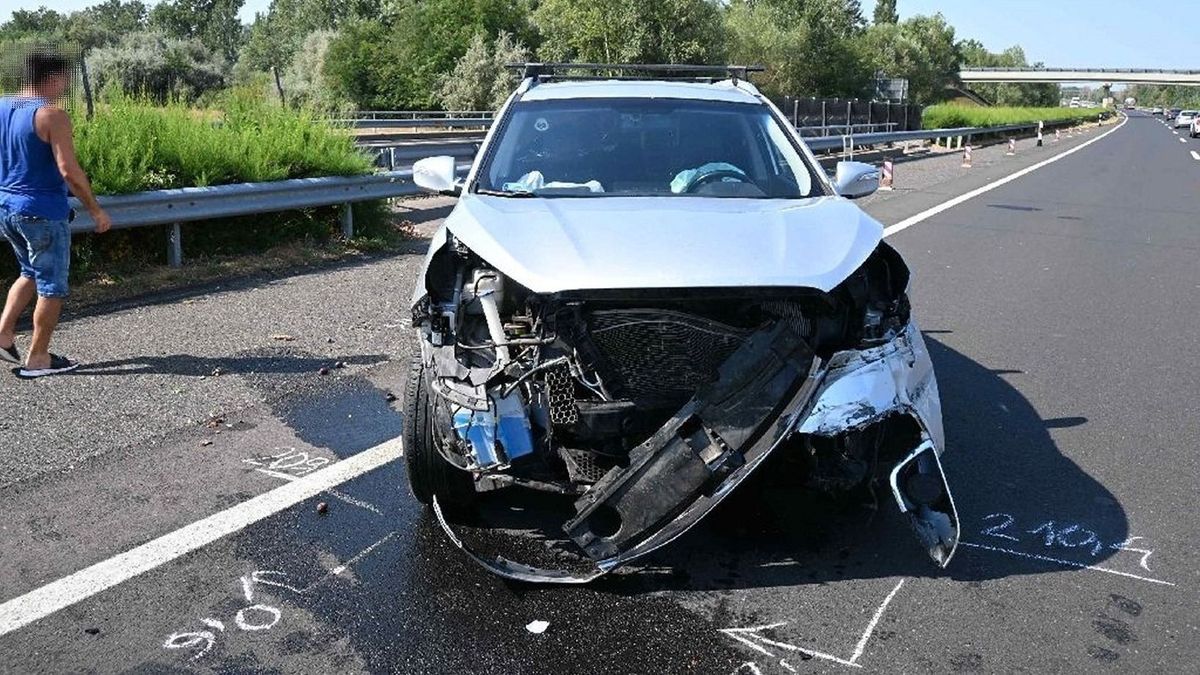 Súlyos baleset az M7-es autópályán: megsérült egy 15 éves fiú