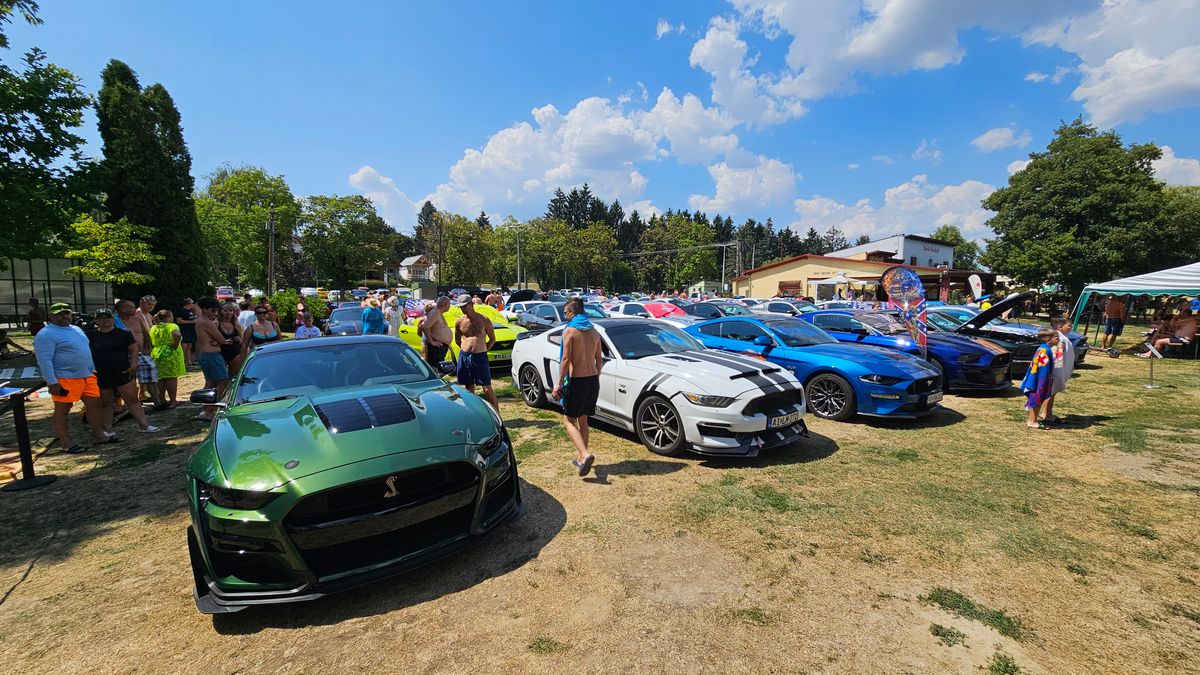 Lóerők és termálvíz – Mustang-találkozónak adott otthont az Igali Gyógyfürdő