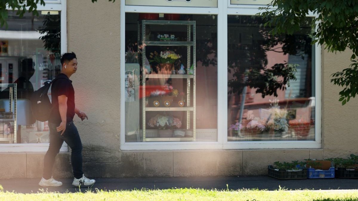 Munka nélkül maradt helyiek vagy lusta városiak? Hatalmas vihart kavartak a filippínó dolgozók a Nagybajomban