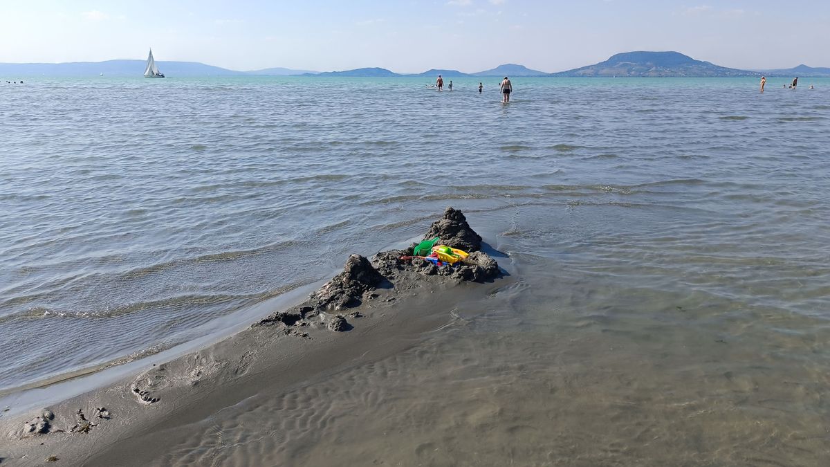 Összezsugorodhat a Balaton, több ezer éves aszályok nyomait kutatják a tavon