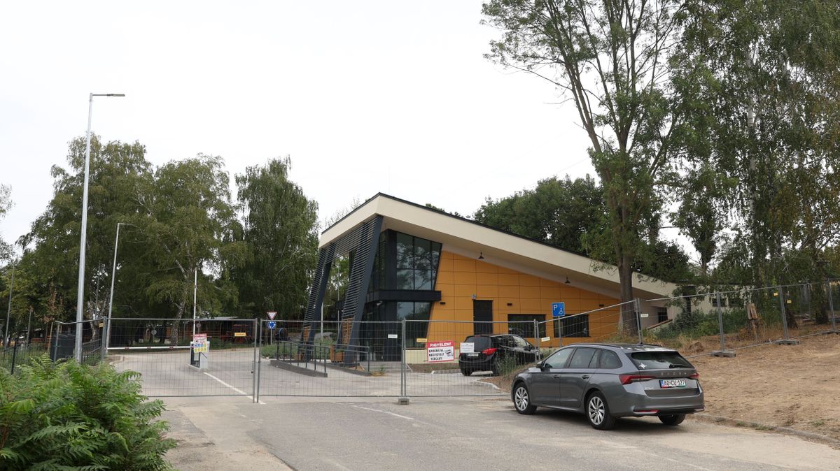 Közel kétmilliárdot már megkapott a kivitelező, alvállalkozók mégis várnak a pénzükre a Deseda Kempingnél
