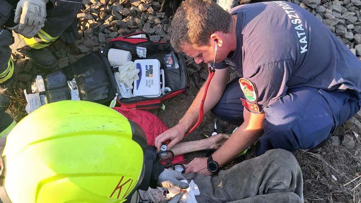 Tűzoltó mentette meg egy nő életét a kaposvári vonatbaleset után