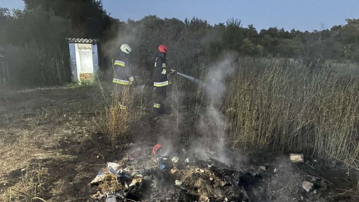 Fáklyaként világított a kutasi szemét és furcsa mód a budi is