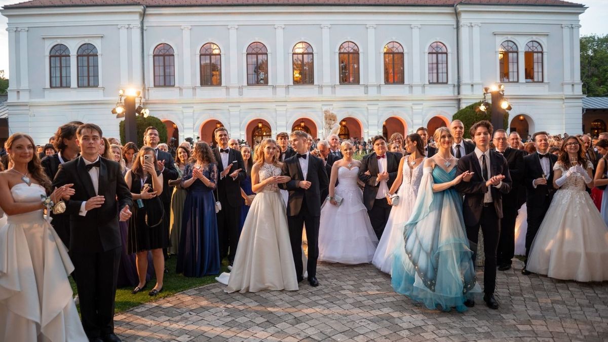Végzetes szenvedély és százéves titkok: új magyar musical debütál Balatonfüreden