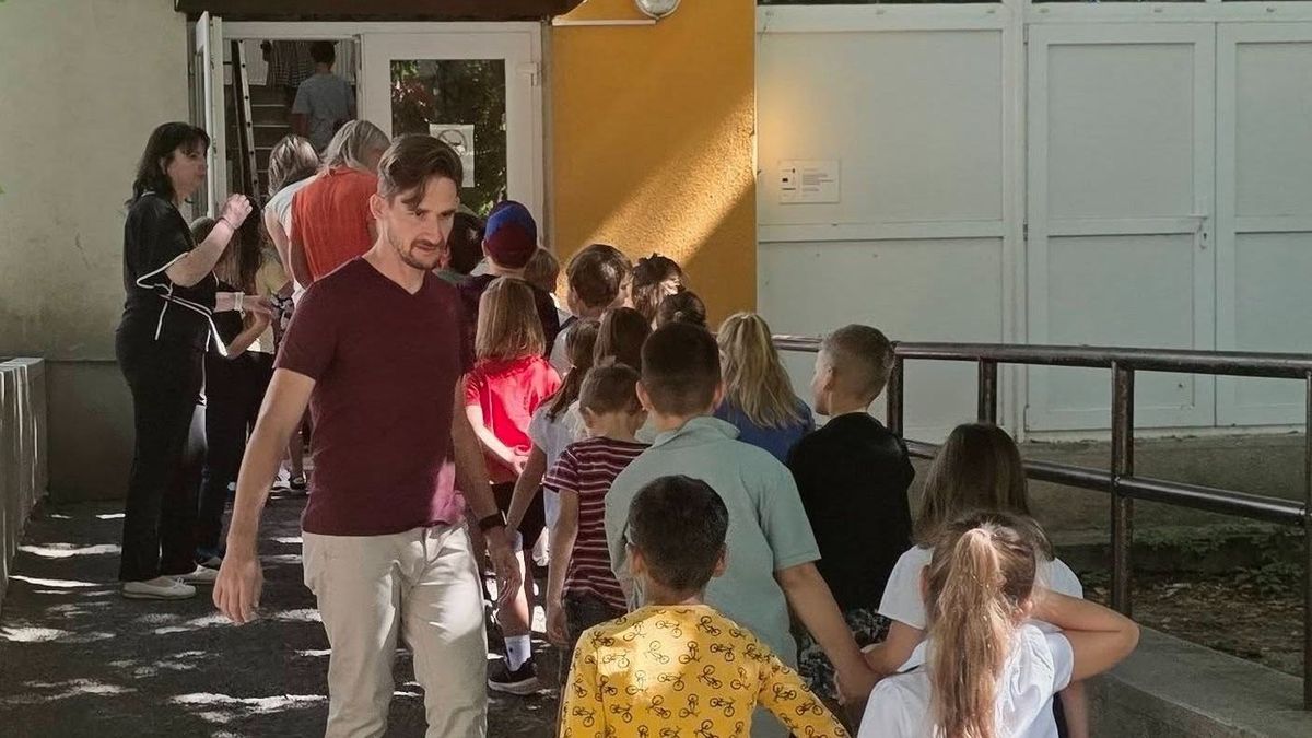 Svédasztalos menza: országos mintaprojekt Balatonbogláron