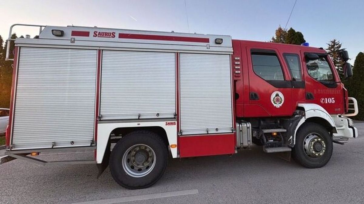 Szalagkorlátnak ütközött egy autó Felsőmocsoládnál