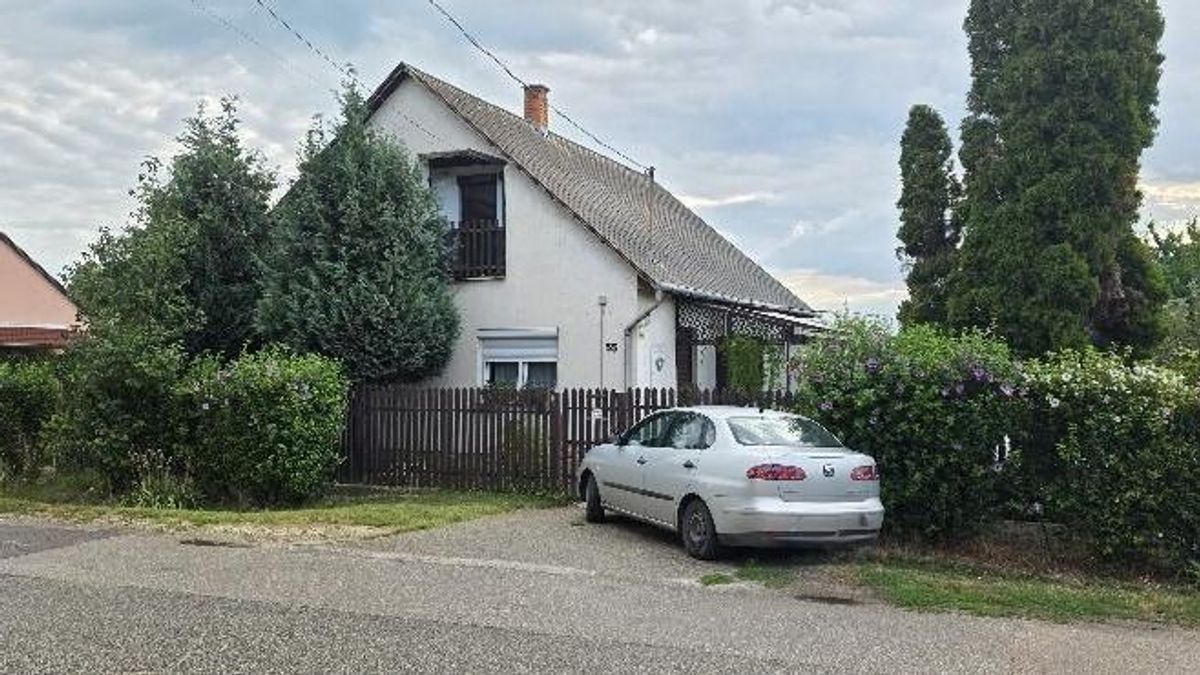 Sokkoló árak a kalapács alatt: zsebpénzért is vehetünk most házat a megyében!
