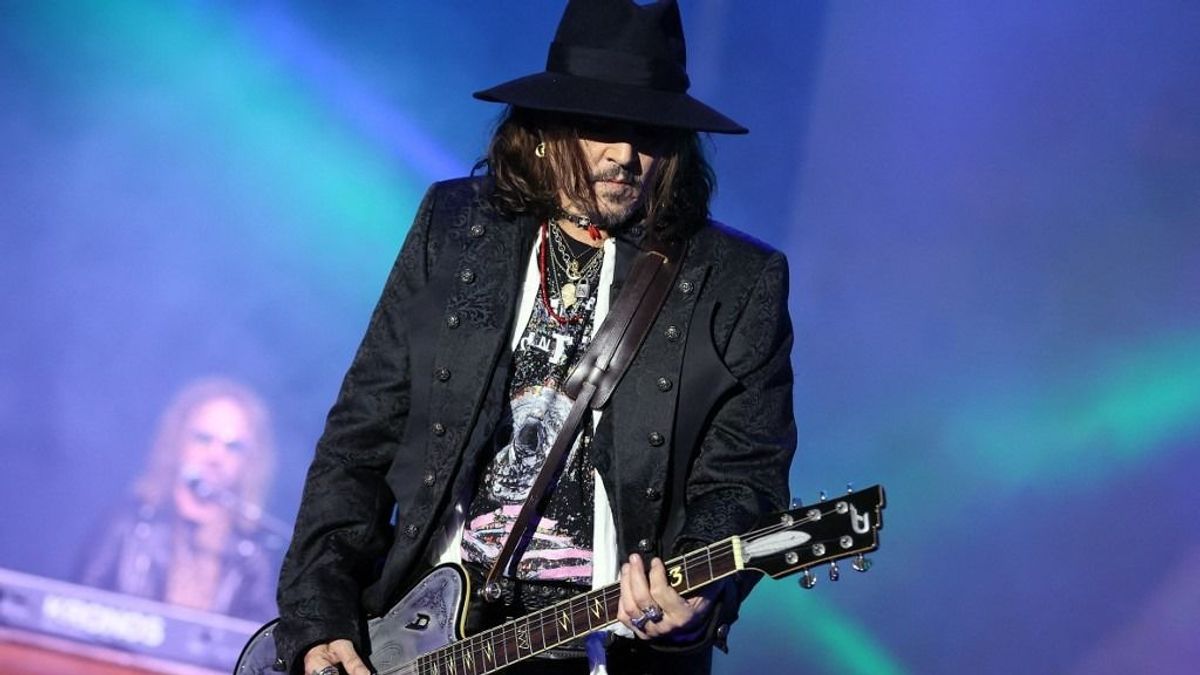 Rocklegendák és egy hollywoodi sztár egy színpadon: közeleg a Hollywood Vampires budapesti koncertje