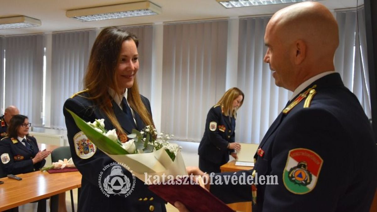 Szabadnapján is a lángok ellen küzdött – most kitüntették a somogyi tűzoltót