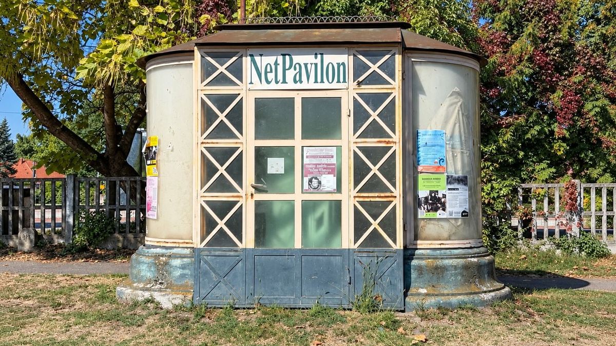 Gazdátlanul pusztul a boglári pavilon a vasút mellett, fertőzéstől félnek a helyiek – Egykor itt netezett a fél Balaton